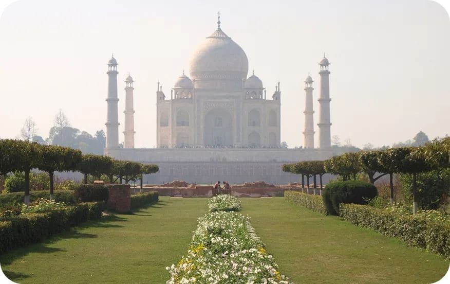 Taj Mahal moonlight viewing